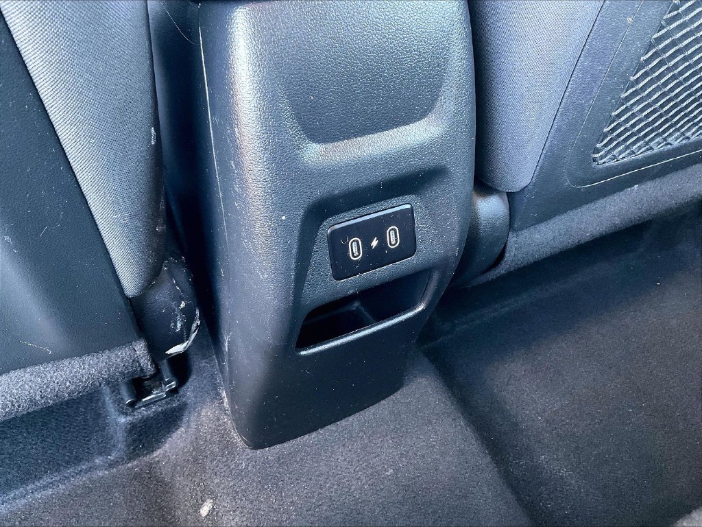 Used 2025 Onyx Black Hyundai SEL image 27