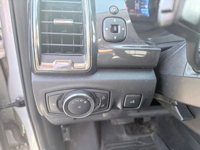 Used 2019 Silver Ford Lariat image 14