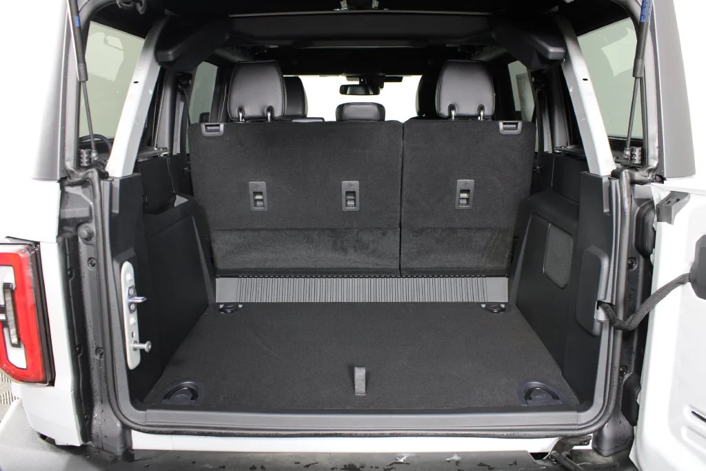 New 2026 Avalanche Gray Ford Outer Banks image 7