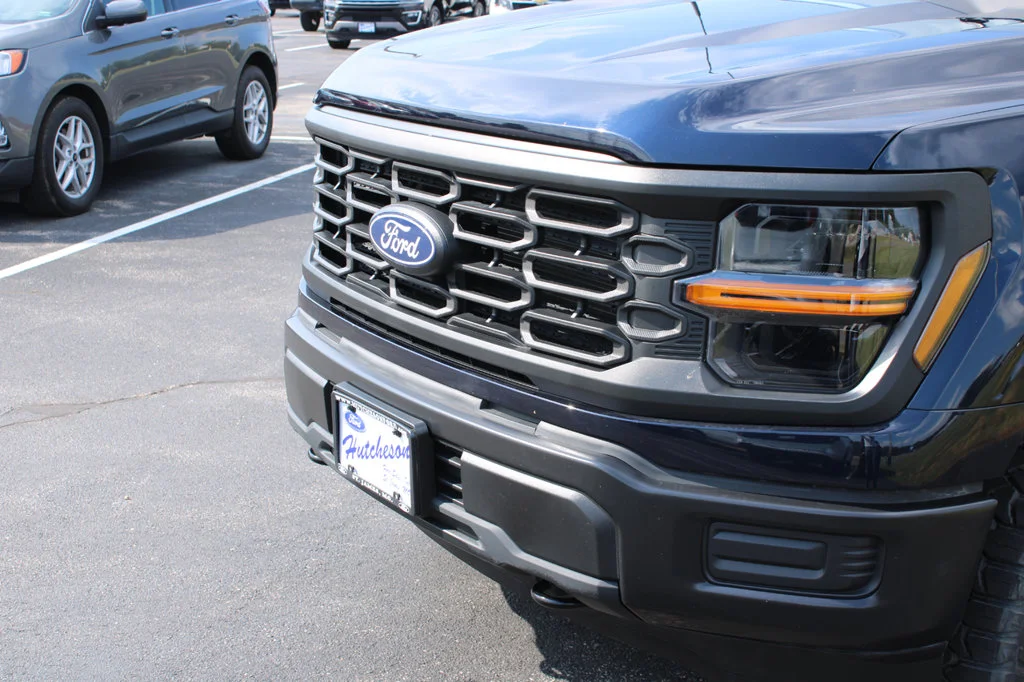 Used 2024 Blue Metallic Ford XL image 4