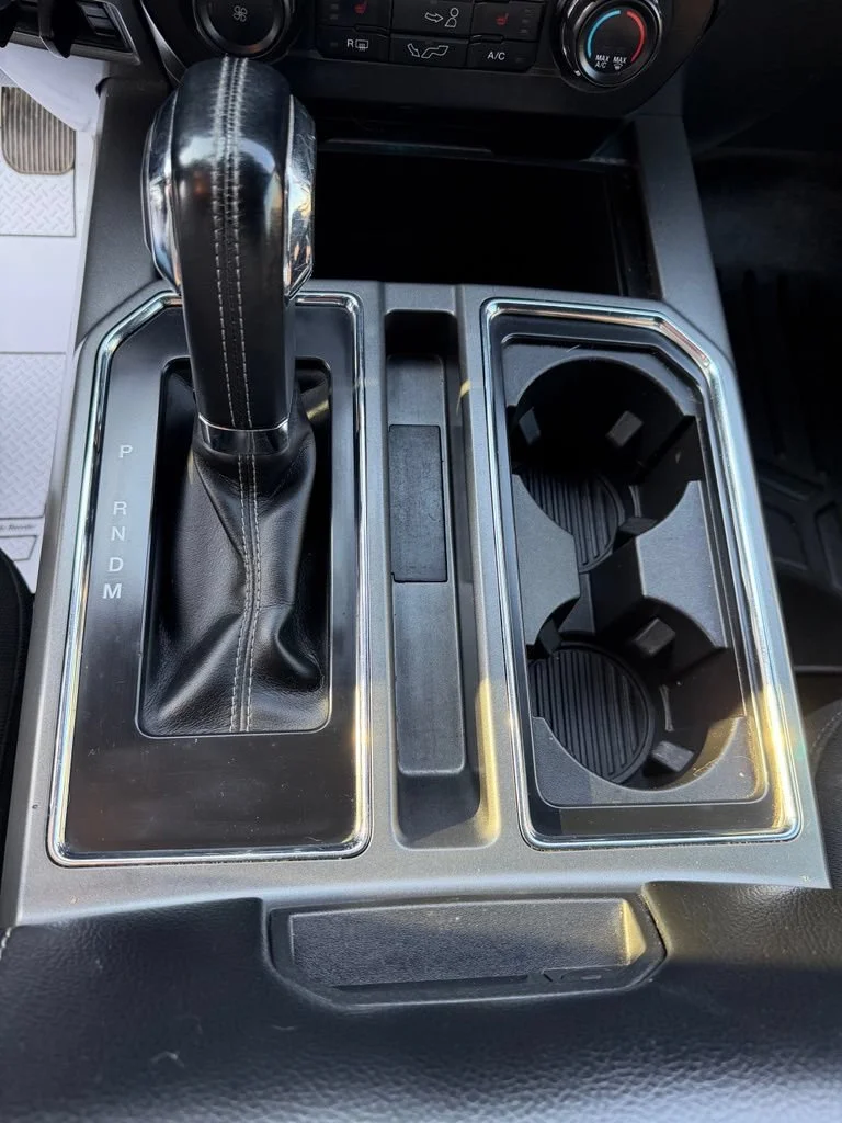 Used 2018 White Ford XL image 15