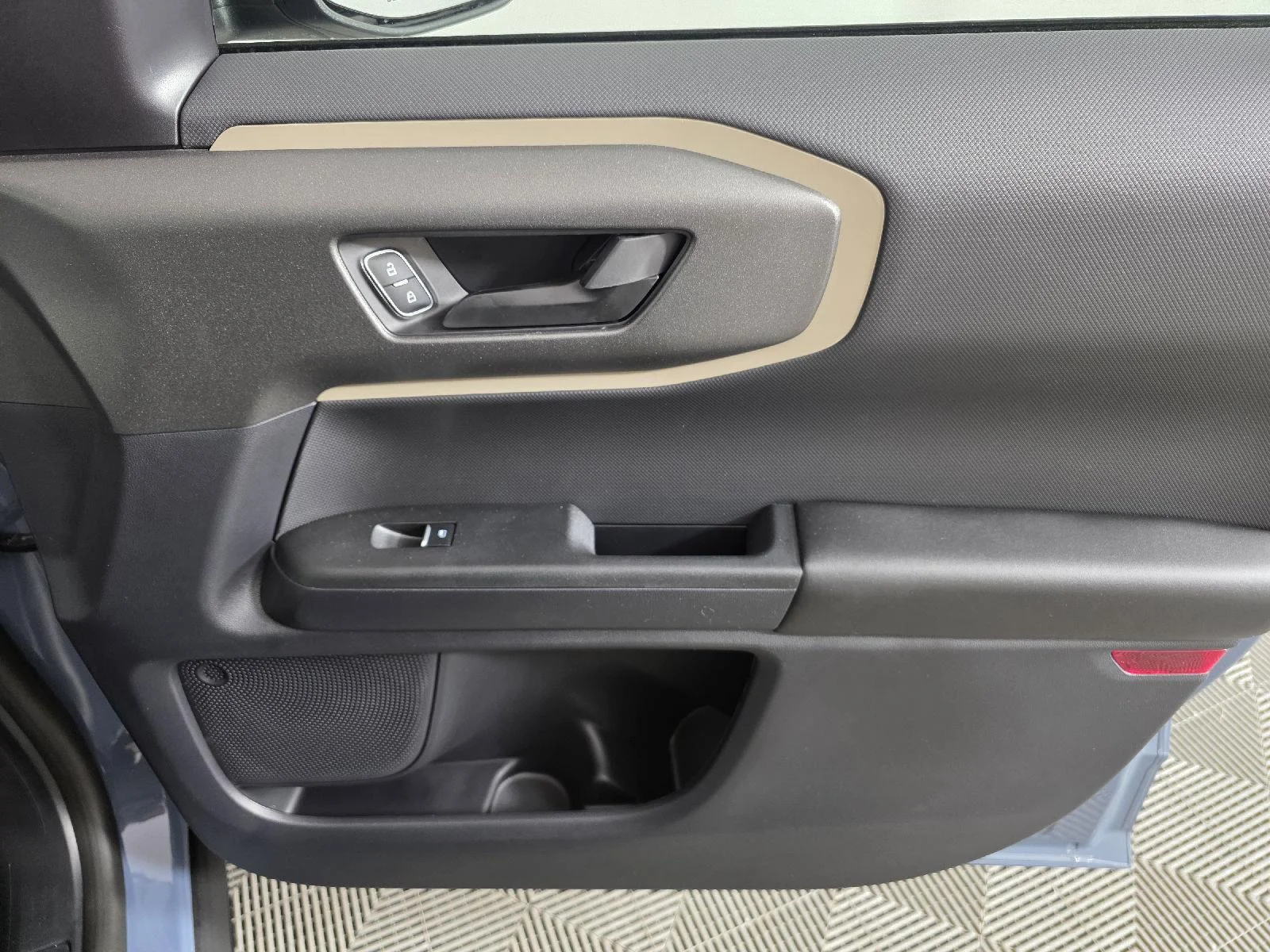 Used 2025 Azure Gray Metallic Tri-Coat Ford Big Bend image 25