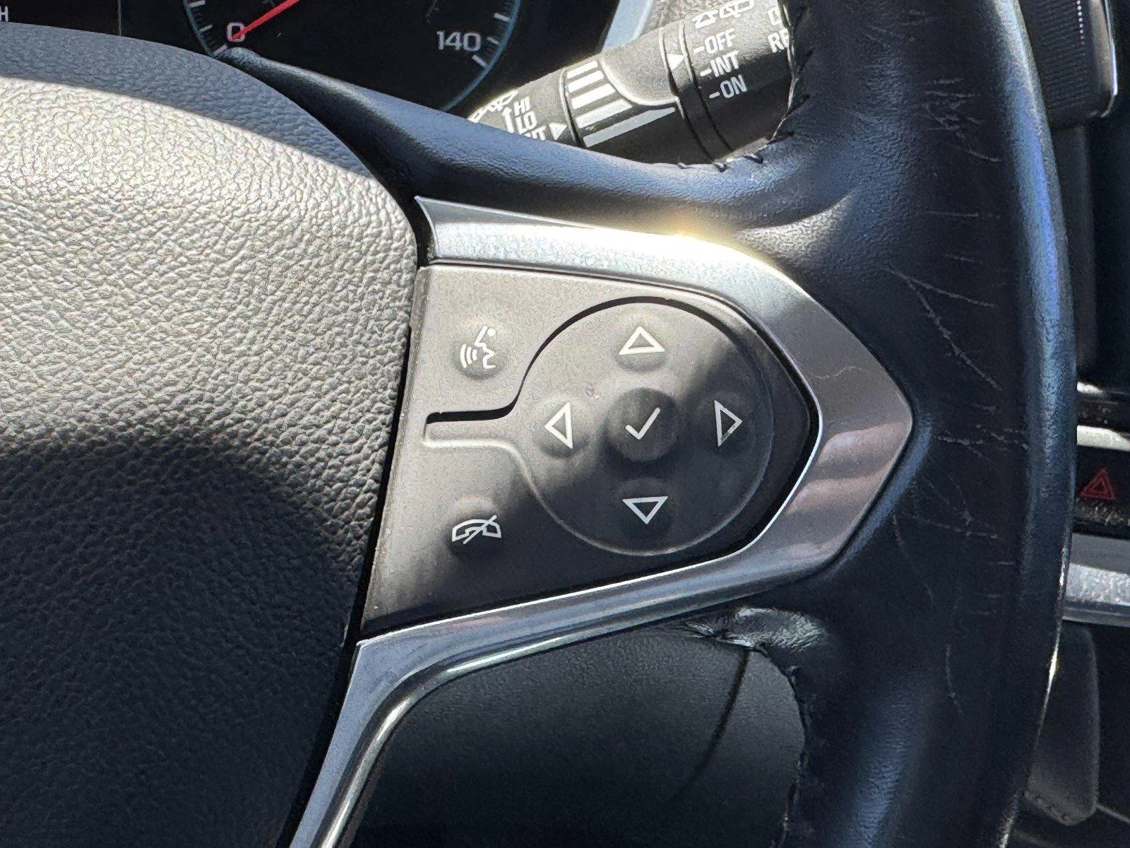 Used 2020 Mosaic Black Metallic Chevrolet LT Cloth image 22