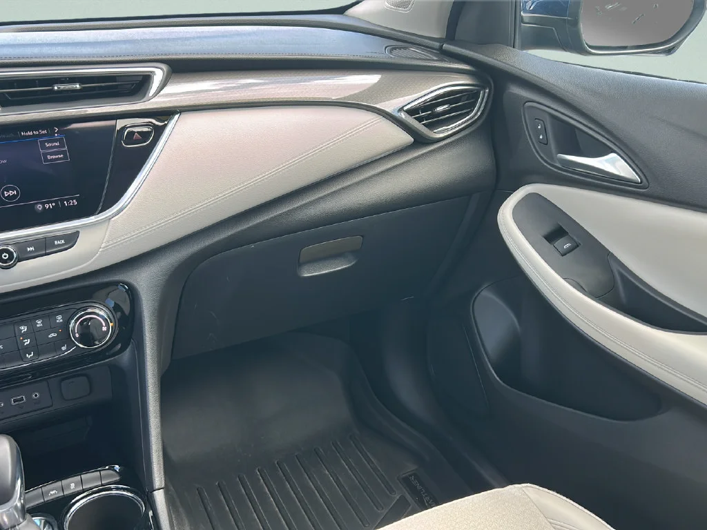 Used 2020 Blue Buick Preferred image 15