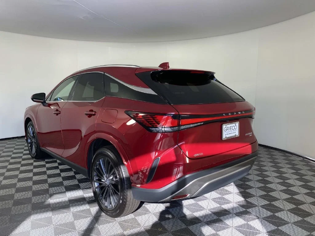 Used 2025 Matador Red Mica Lexus 350 Premium image 6