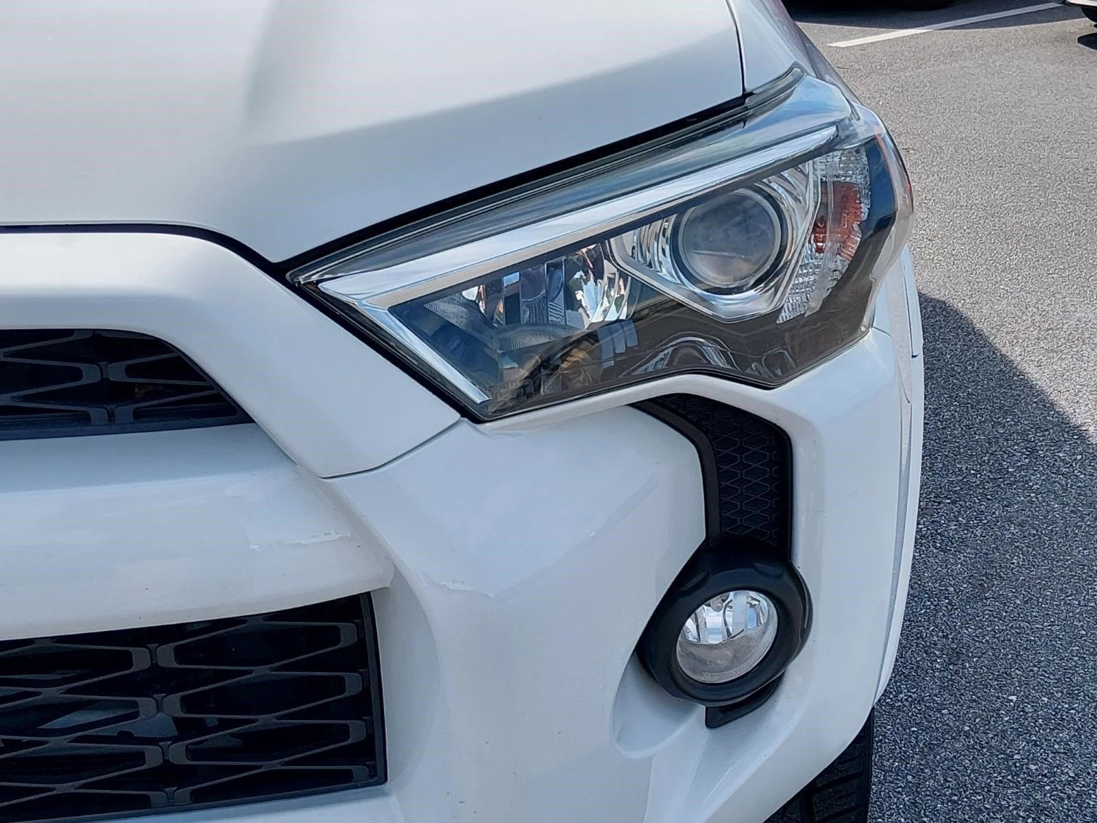 Used 2019 Super White Toyota SR5 image 10