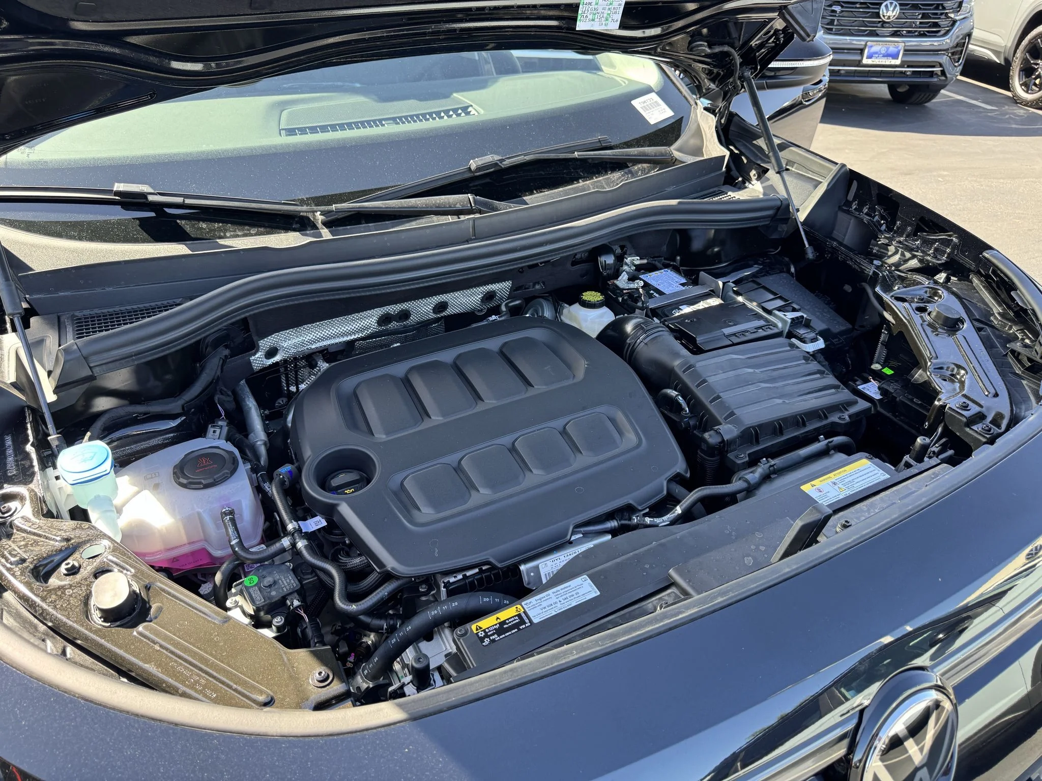 New 2026 Deep Black Pearl Volkswagen SE image 34