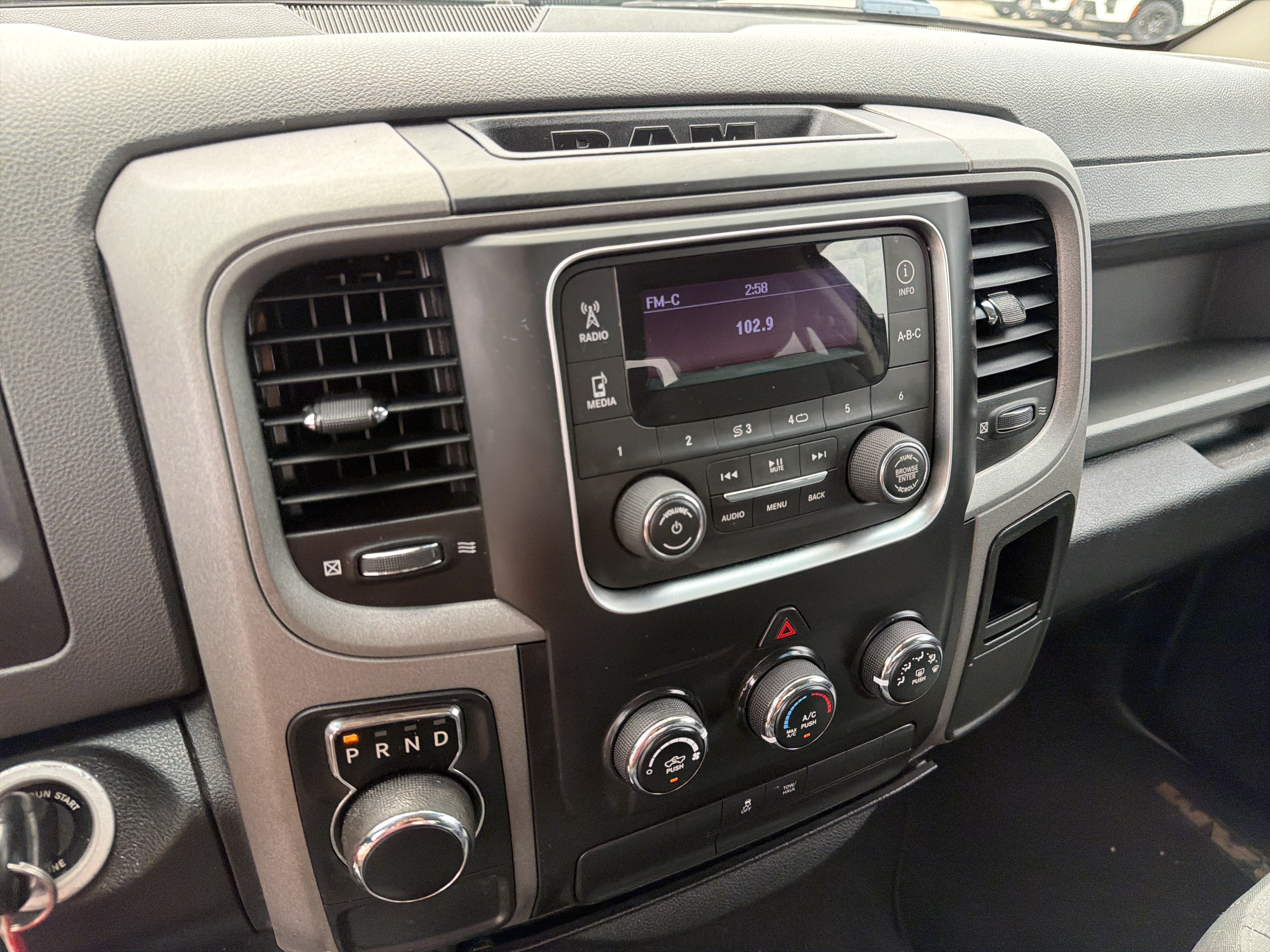 Used 2016 Brilliant Black Crystal Pearlcoat Ram Tradesman image 29