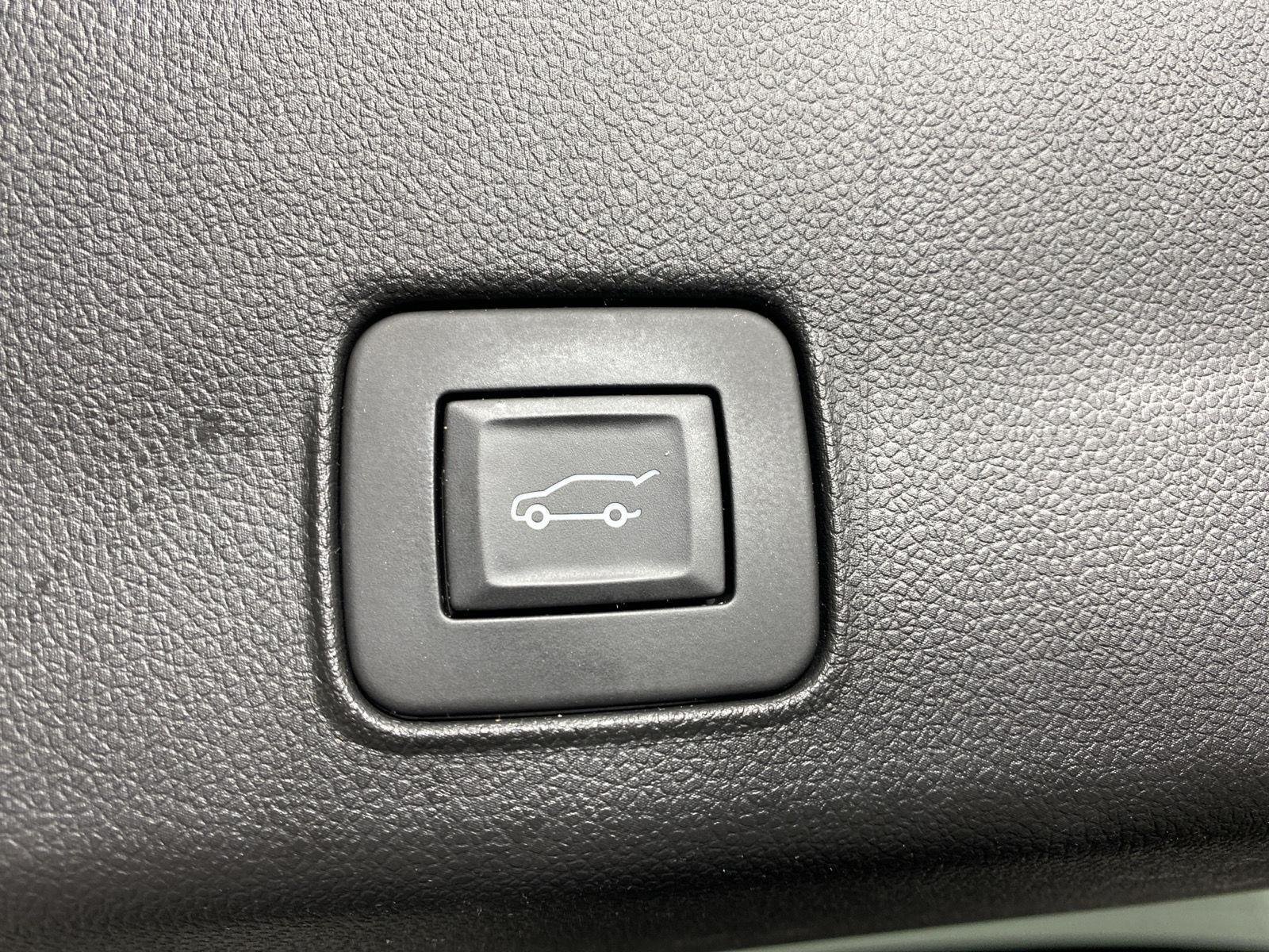 Used 2024 Cacti Green Chevrolet ACTIV image 27