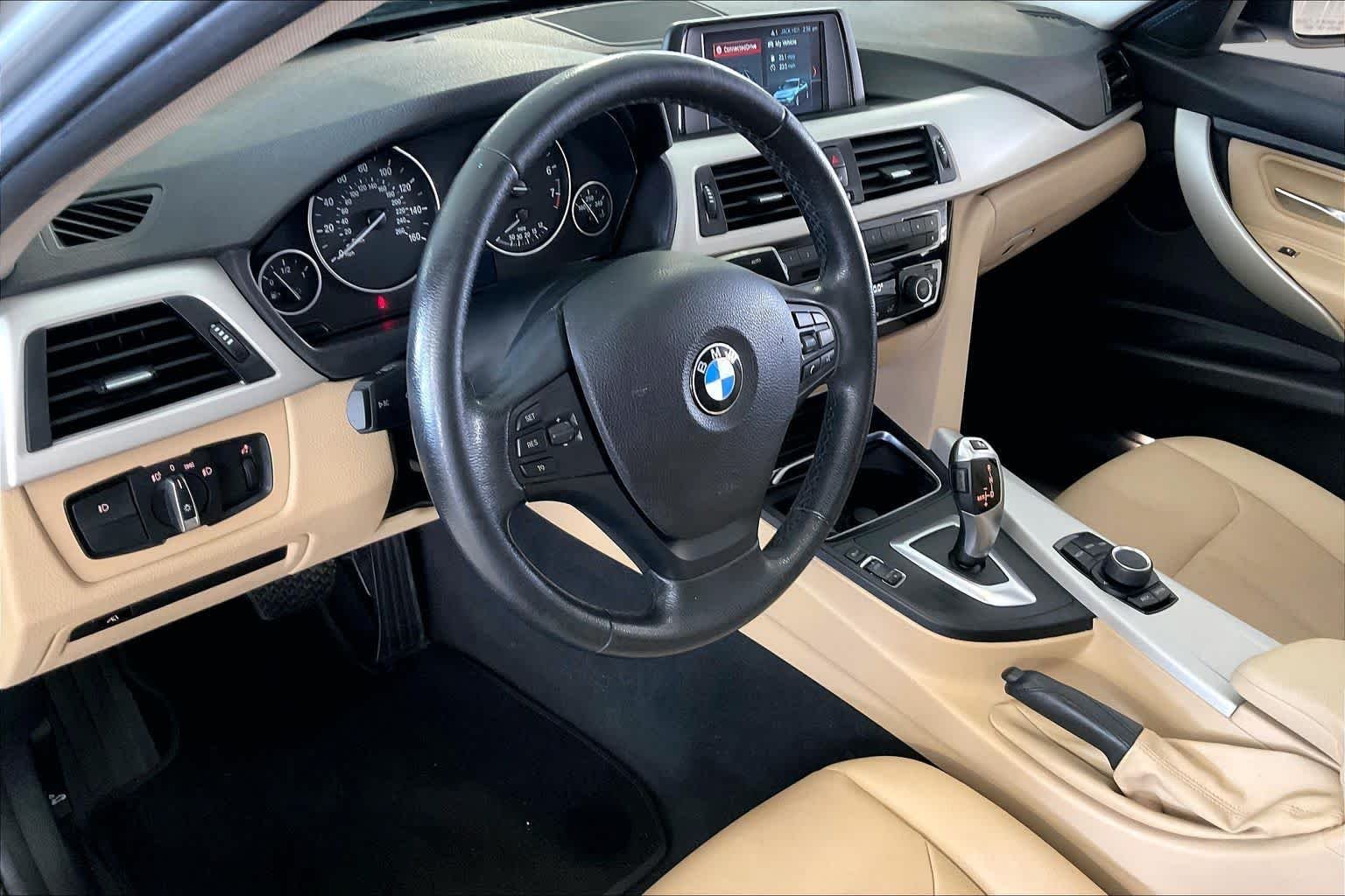 Used 2018 Glacier Silver Metallic BMW 320i image 16