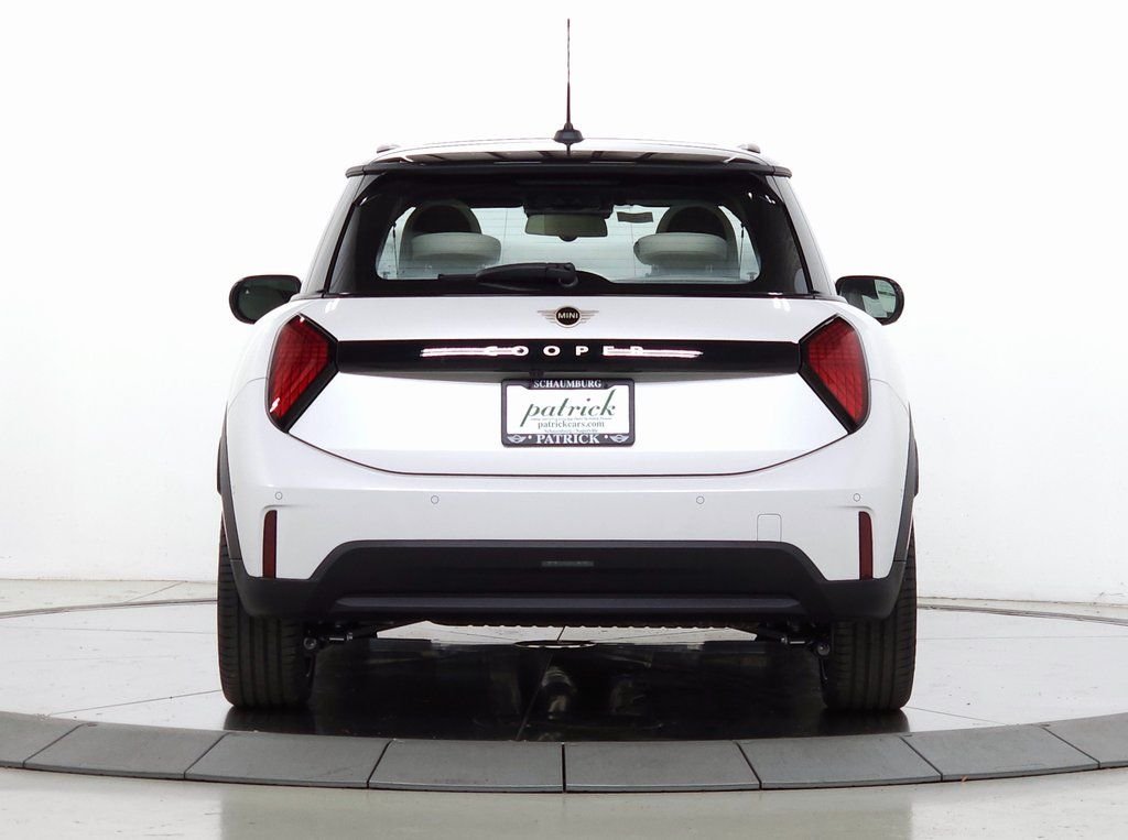 Used 2025 White Metallic MINI Iconic image 7