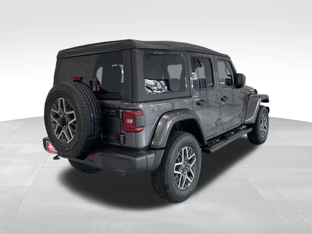 New 2025 Granite Crystal Metallic Clear-Coat Exterior Paint Jeep Sahara image 5