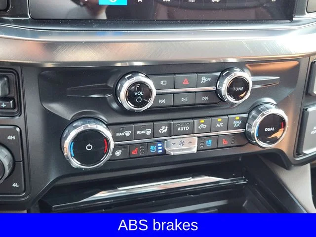 New 2026 Agate Black Metallic Ford F-250® King Ranch® image 19