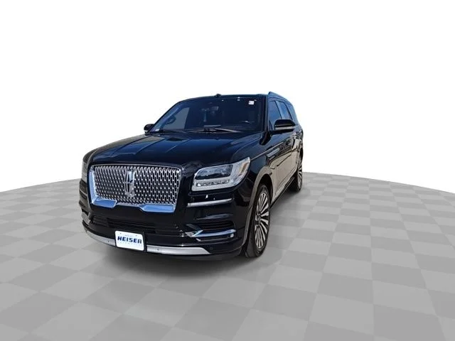 Used 2018 Black Velvet Lincoln Reserve image 3