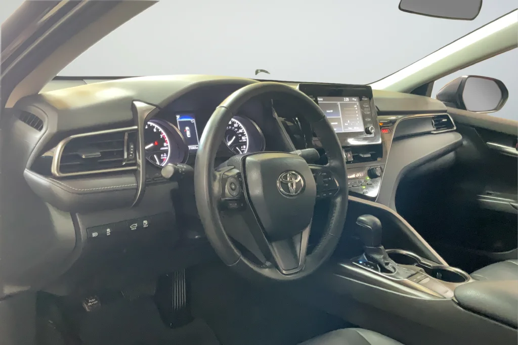 2024 Toyota Camry SE - Photo 25