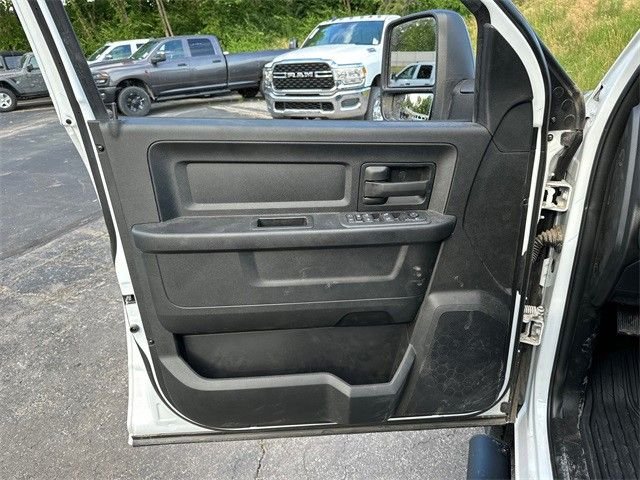 2025 RAM 2500 Tradesman - Photo 32