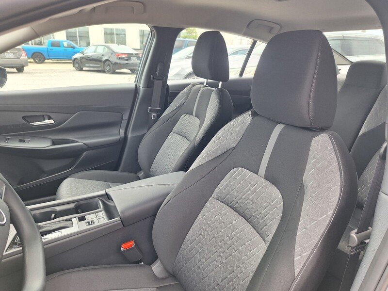 2026 Nissan Sentra SV - Photo 11