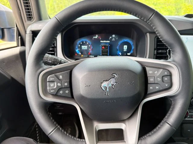 Used 2026 Blue Ford Badlands image 17