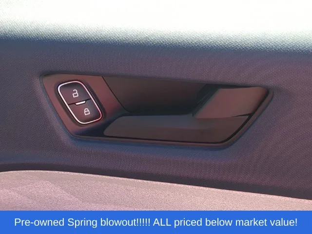 Used 2025 Red Ford XLT image 44