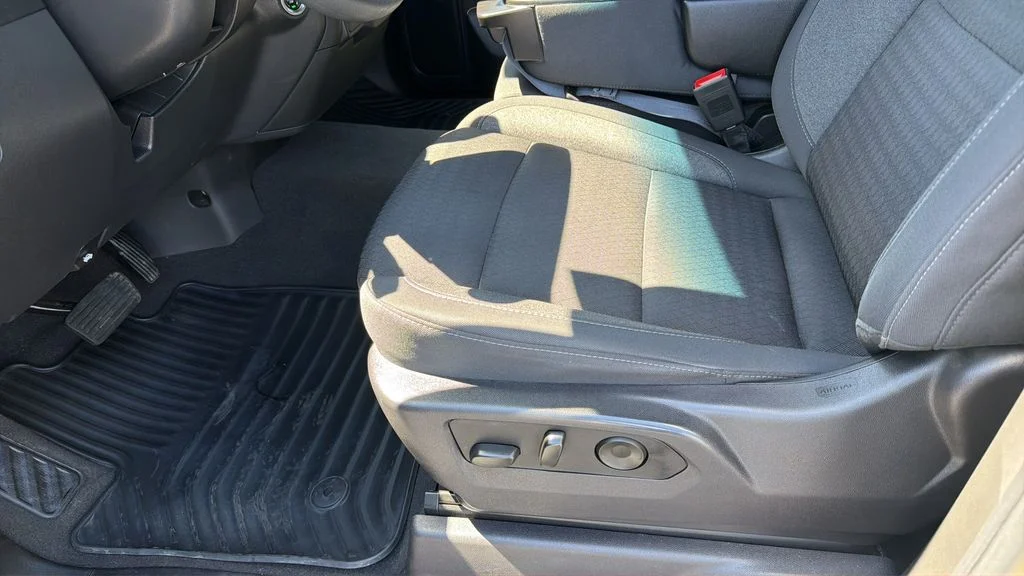 Used 2024 Gray Chevrolet Custom image 18