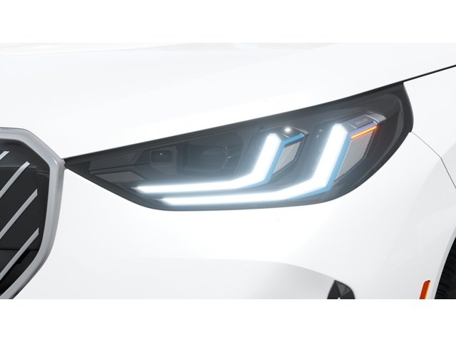 New 2026 Mineral White Metallic BMW 30 xDrive image 6