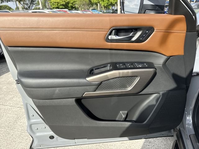 2023 Nissan Pathfinder Platinum - Photo 13