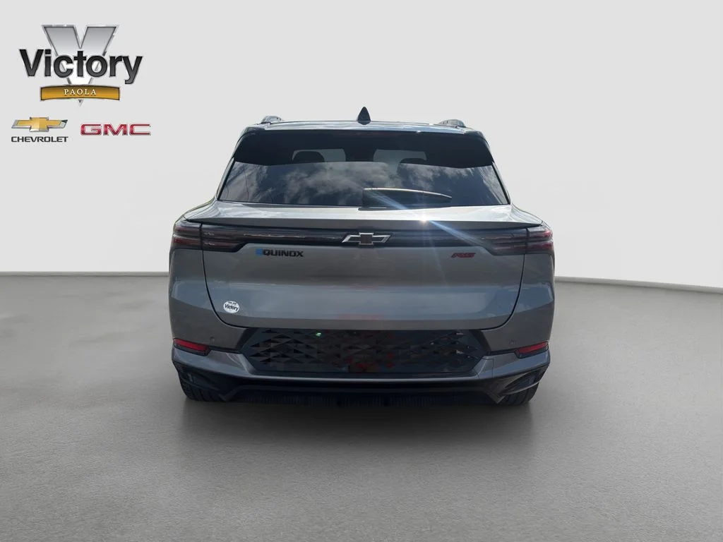 Used 2024 Gray Chevrolet RS image 5