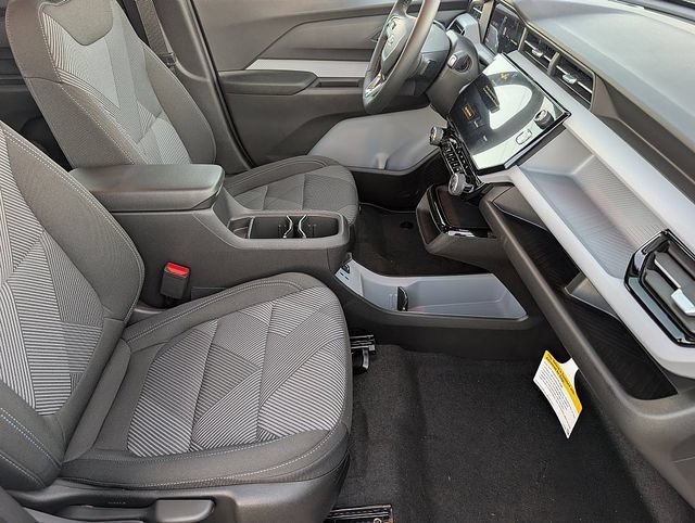 2027 Chevrolet Bolt LT - Photo 13