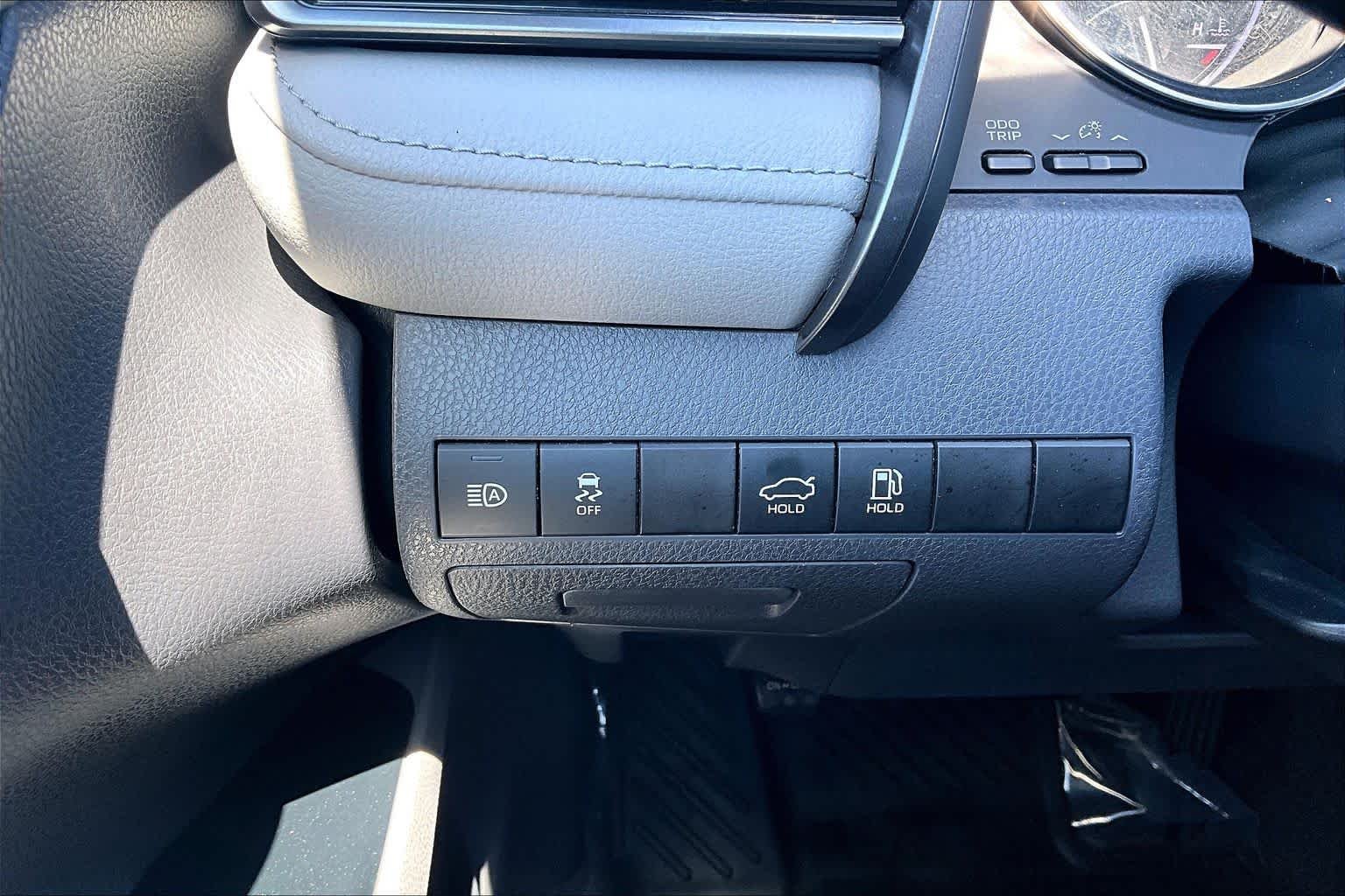 Used 2019 Predawn Gray Mica Toyota LE image 34