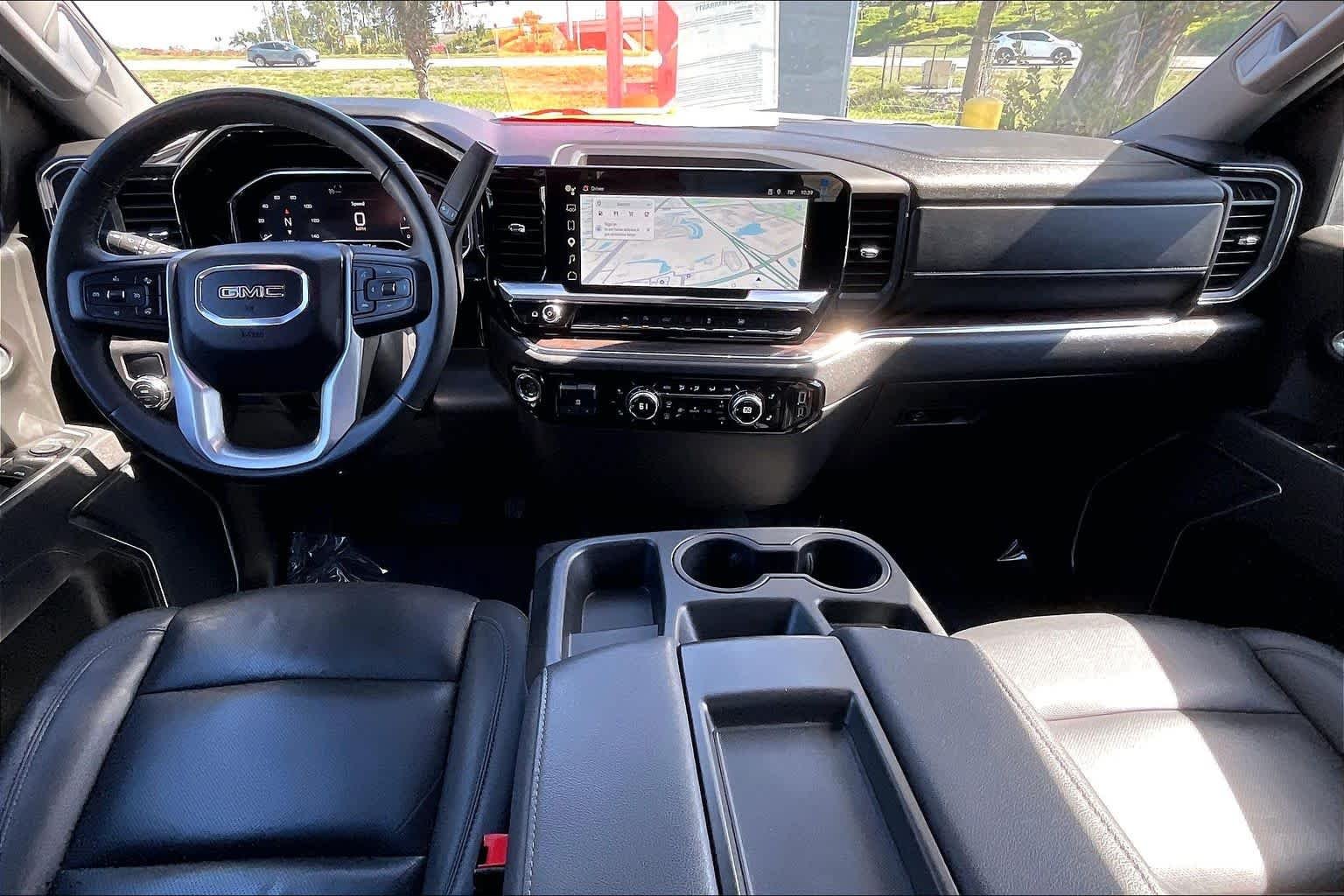2025 GMC Sierra 1500 SLT - Photo 15