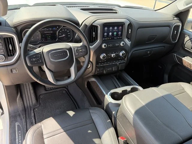 Used 2023 White GMC Denali image 13
