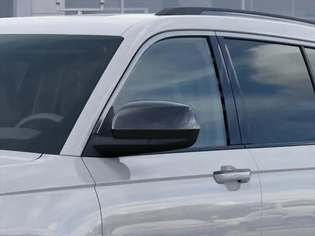 New 2026 Bright White Clear-Coat Exterior Paint Jeep Laredo image 40