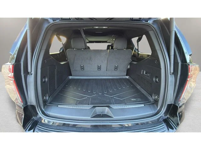 Used 2022 Black Chevrolet Z71 image 32