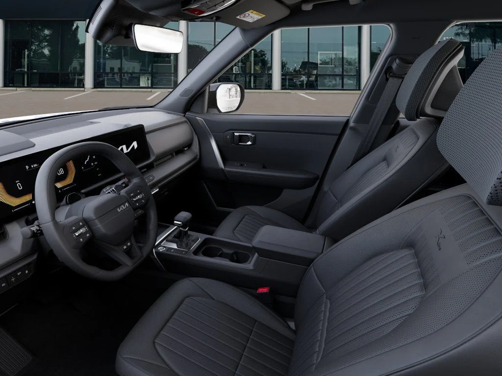 New 2027 Snow White Pearl / Black Roof Kia X-Line S image 18