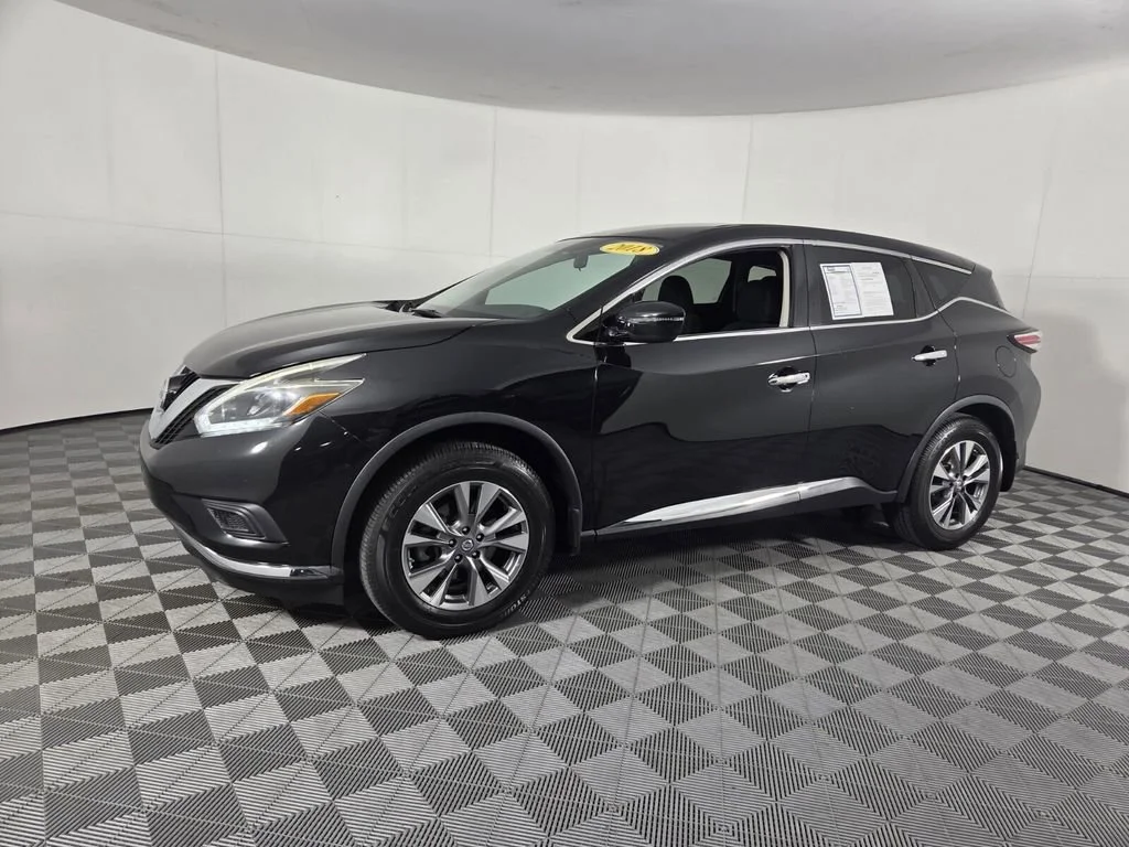 Used 2018 Magnetic Black Metallic Nissan S image 9