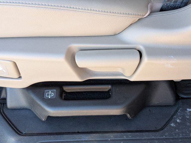 Used 2018 White Honda Touring image 16