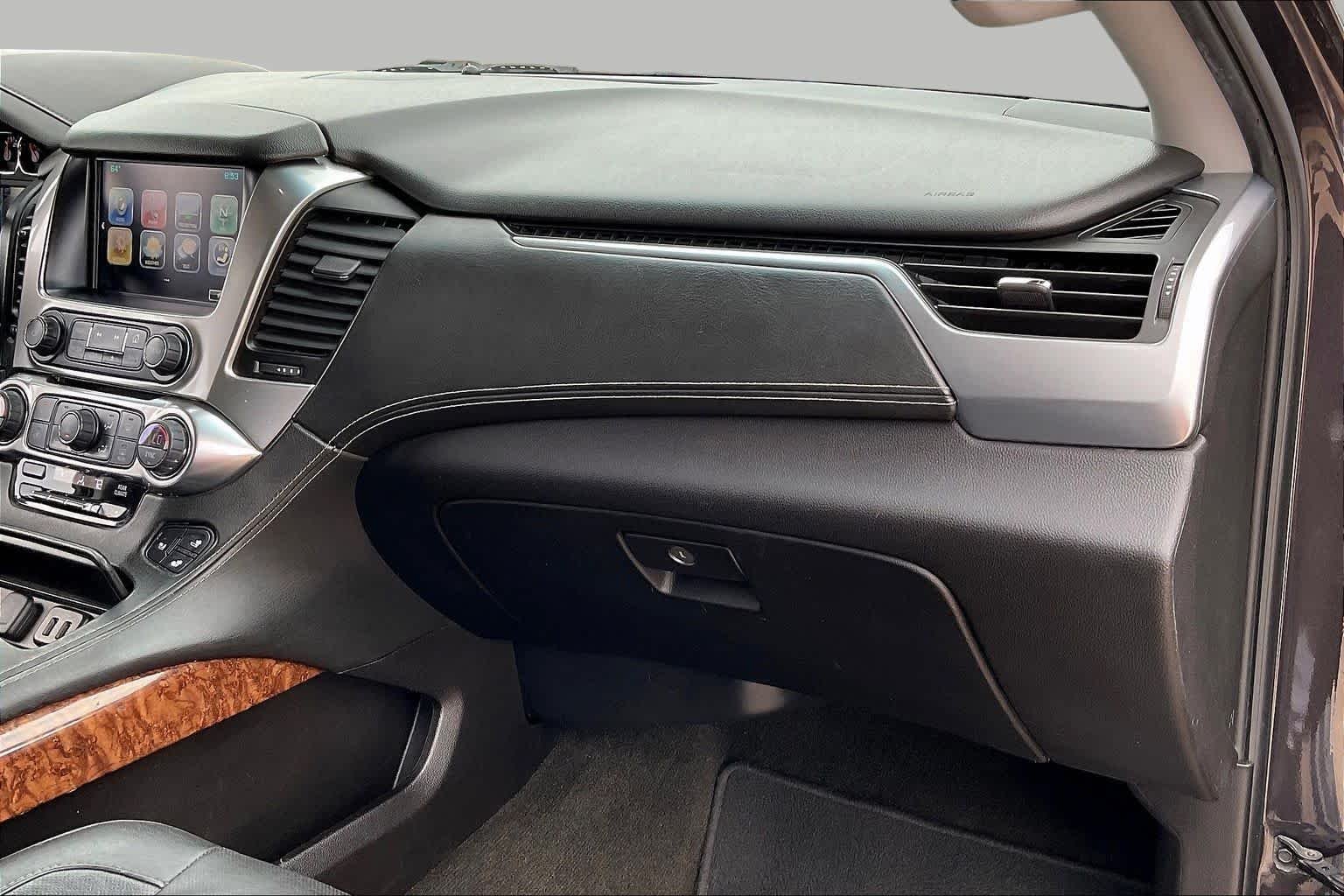 Used 2017 TUNGSTEN METALLIC Chevrolet Premier image 16
