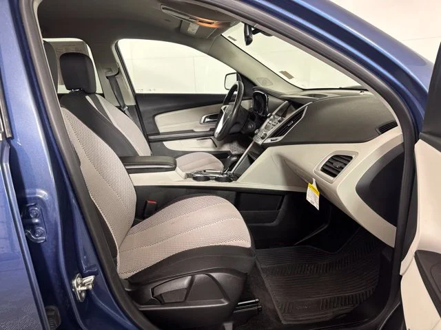 Used 2016 Blue GMC SLE-2 image 4