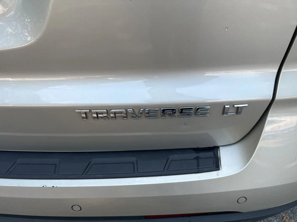 Used 2015 Gold Chevrolet LT image 10