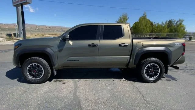 Used 2024 Bronze Oxide Toyota SR5 image 5