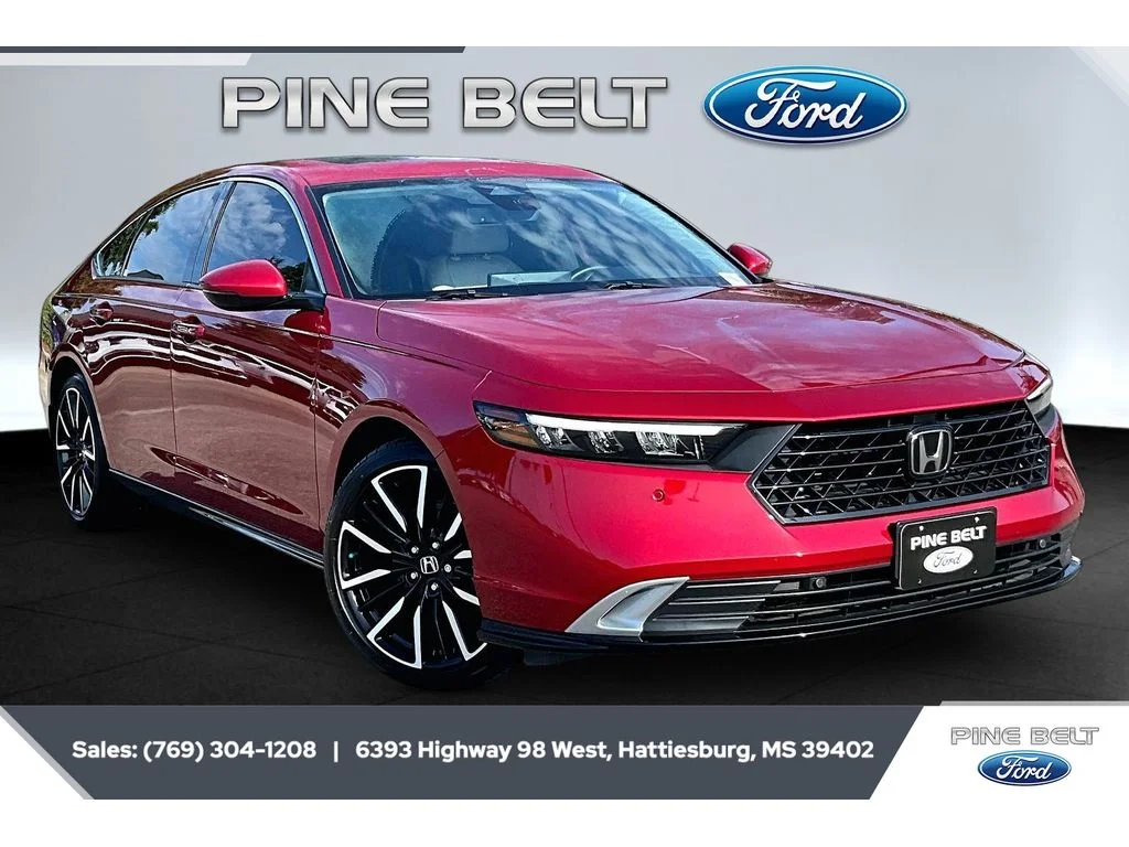 Used 2025 Red Honda Touring image 1