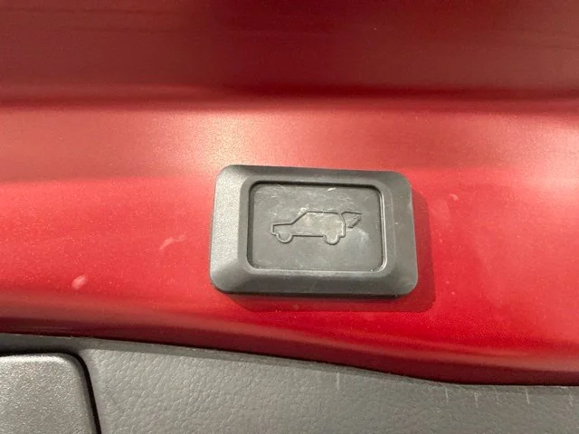 Used 2021 Red Toyota XLE Premium image 11
