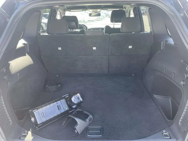 Used 2016 Black Jeep Laredo image 10