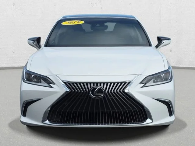 Used 2019 White Pearl Lexus 350 Luxury image 2
