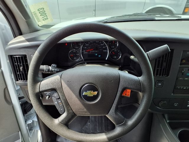 2025 Chevrolet Express Cargo Work Van - Photo 14
