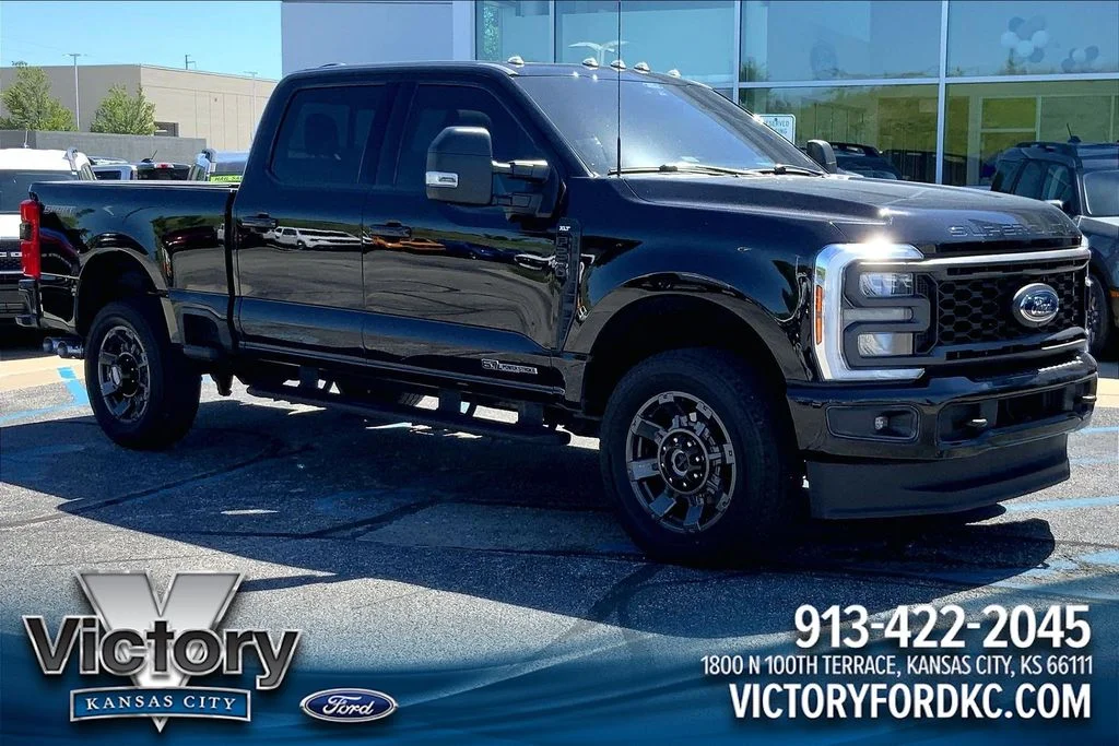 Used 2024 Black Ford XLT image 1