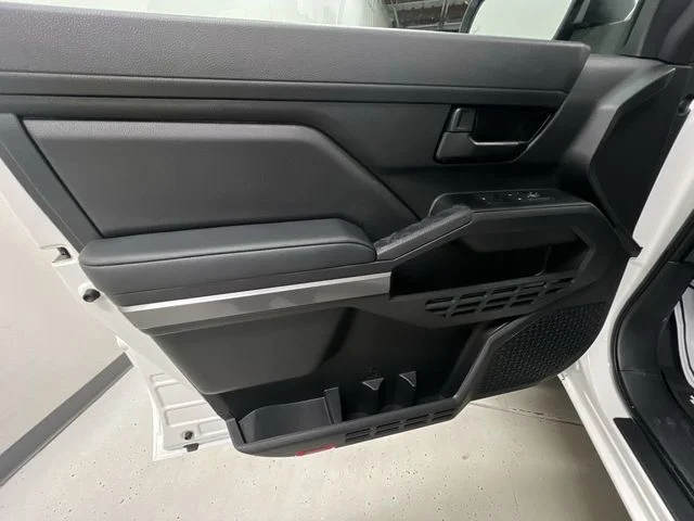 2026 Toyota Tacoma SR5 - Photo 21