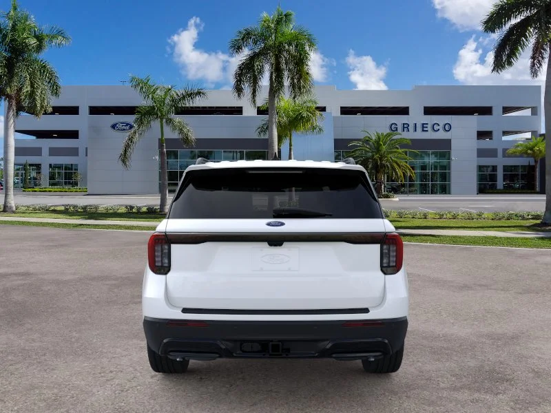 New 2026 Star White Metallic Tri-Coat Ford ST-Line image 22
