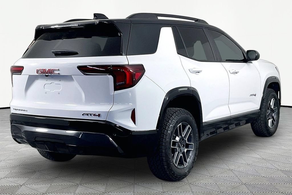 2026 GMC Terrain AT4 - Photo 6