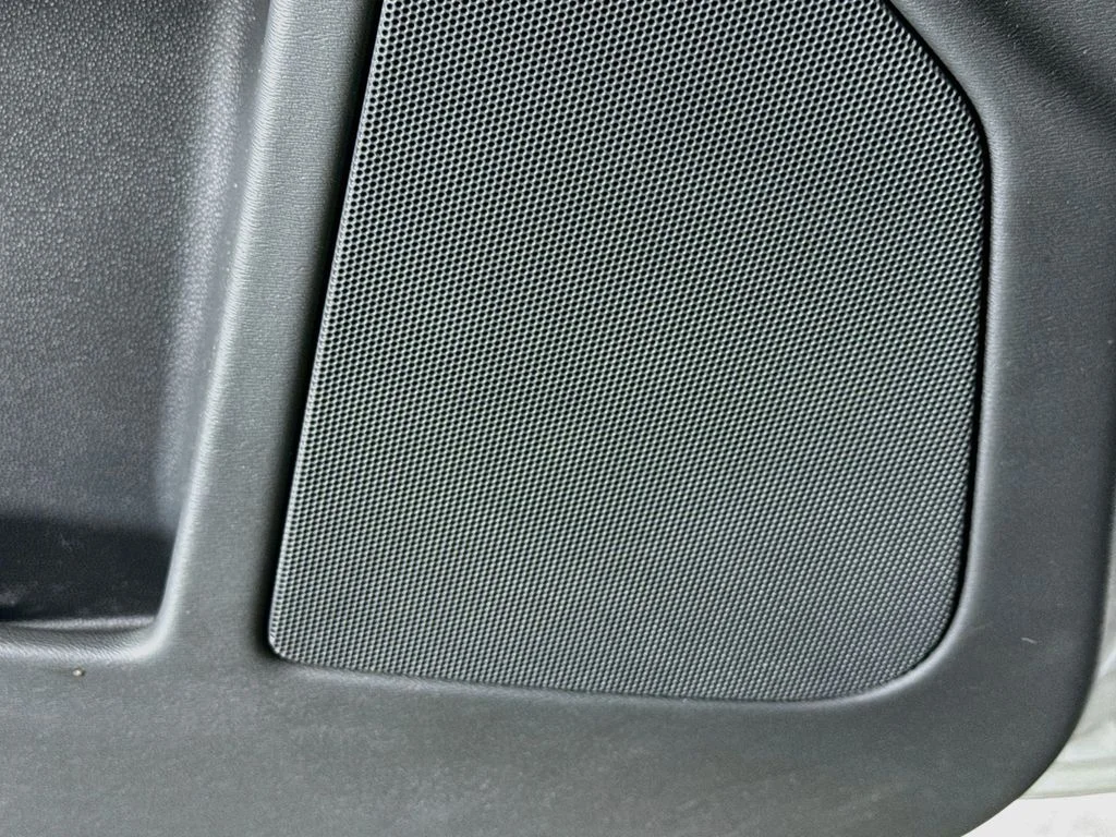 Used 2014 Silver Volvo  image 22